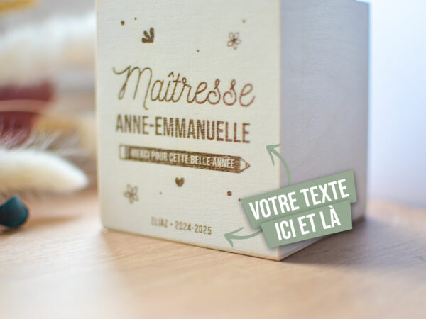 Pot à crayon maîtresse personnalisé en bois – Image 2